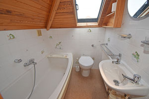 En-suite- click for photo gallery